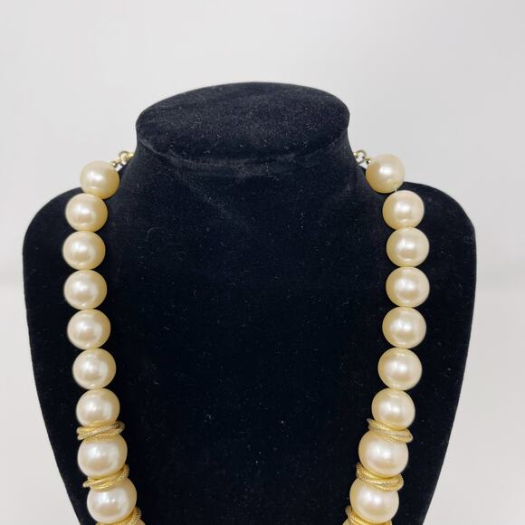 Faux Pearl with Gold Detail Necklace Adjustable Closure Statement - Picture 2 of 7